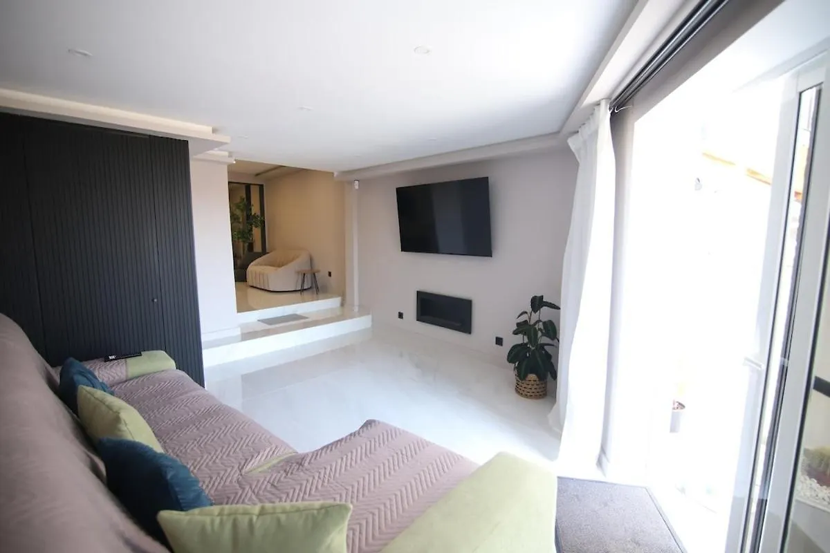 A Villa With Views And A Place To Chill Out Λος Ρεαλέχος