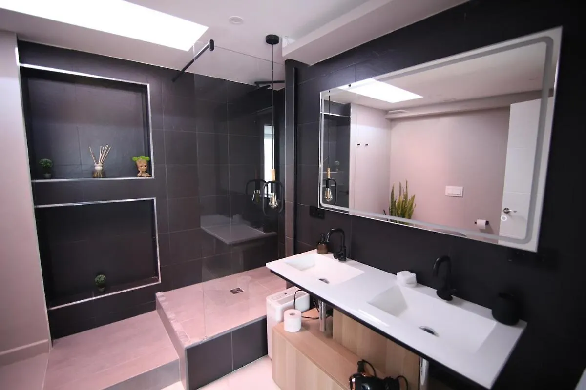 A Villa With Views And A Place To Chill Out 洛斯雷尔雷赫斯 西班牙
