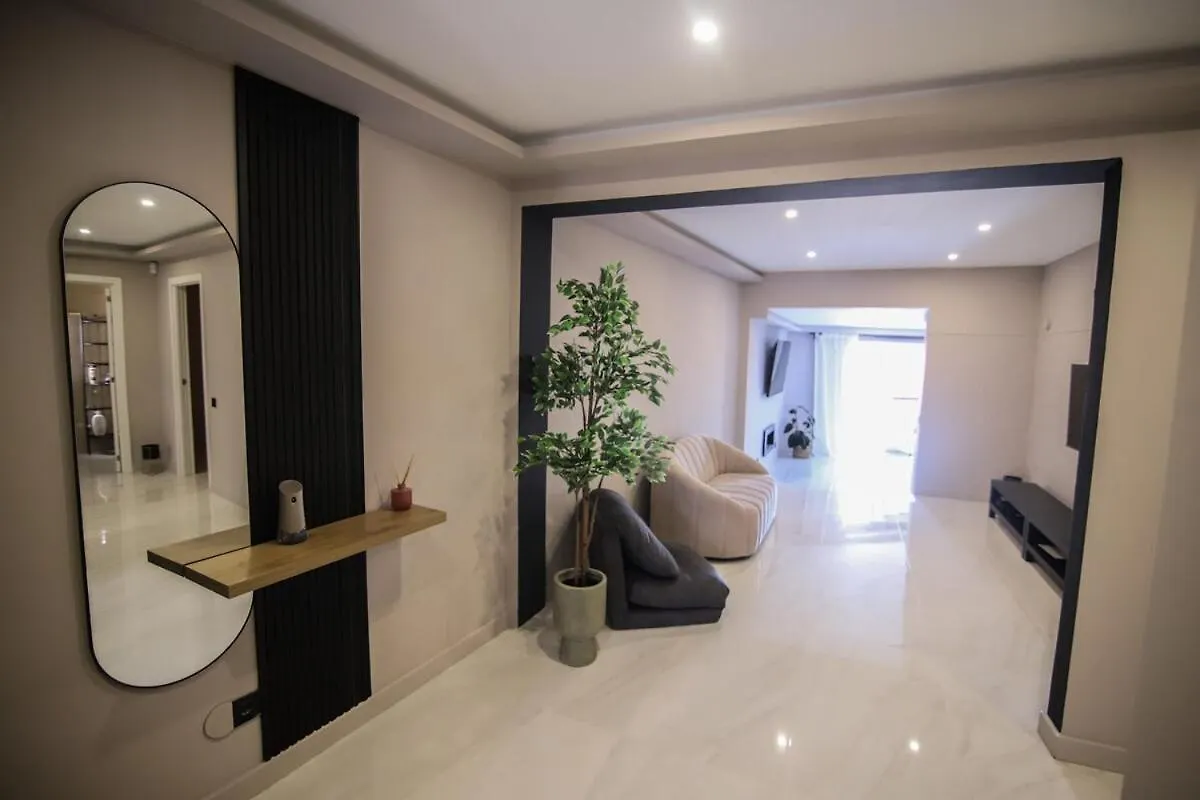 A Villa With Views And A Place To Chill Out 洛斯雷尔雷赫斯