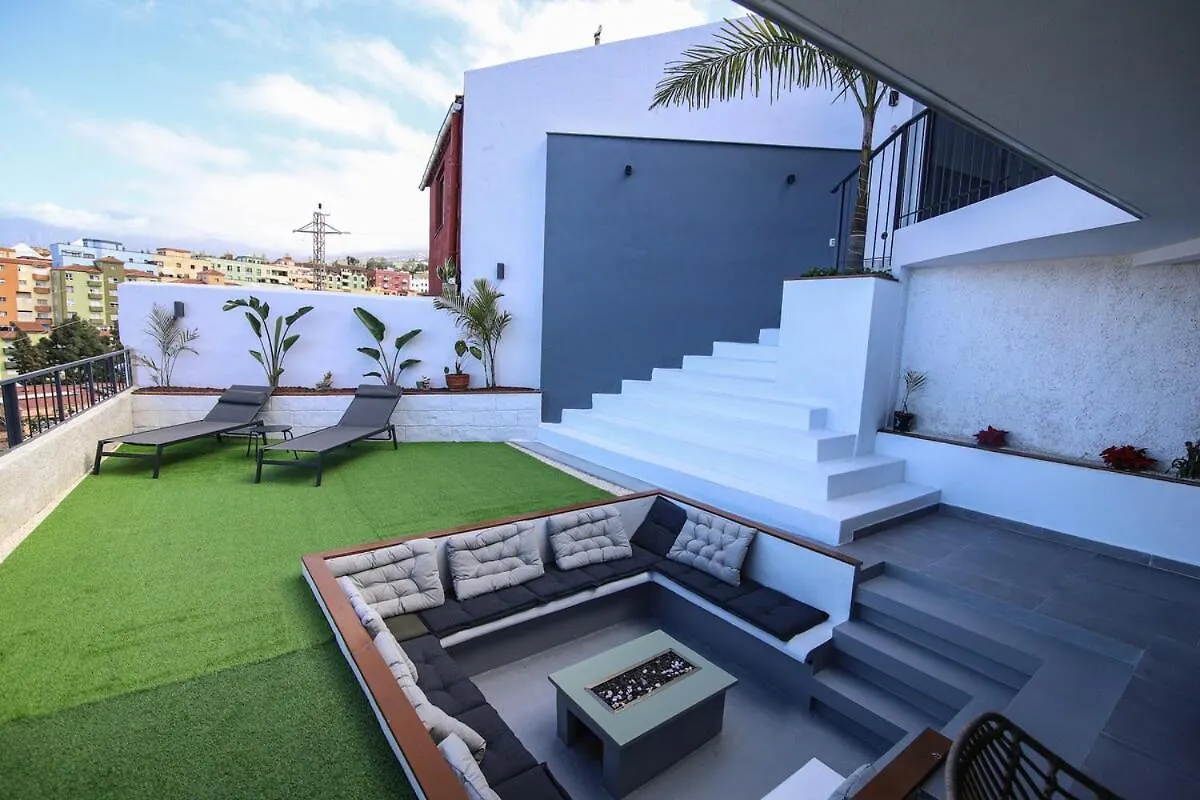 A Villa With Views And A Place To Chill Out 洛斯雷尔雷赫斯