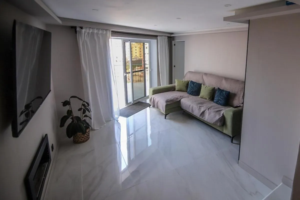 A Villa With Views And A Place To Chill Out 洛斯雷尔雷赫斯